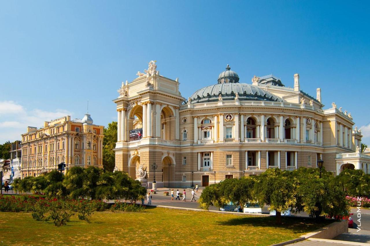 Apartments On Chaykovskogo 16 Odessa Eksteriør billede